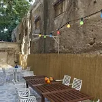 Rhodes & Bar Rhodes City