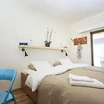 Hostel Rhodes & Bar *