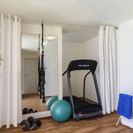 Vandrerhjem Rhodes & Bar *