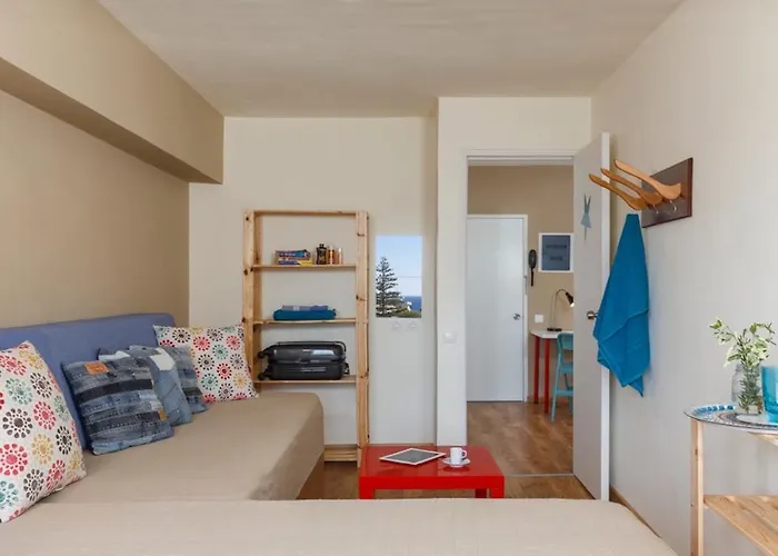 Rhodes Hostel&bar Hostel *