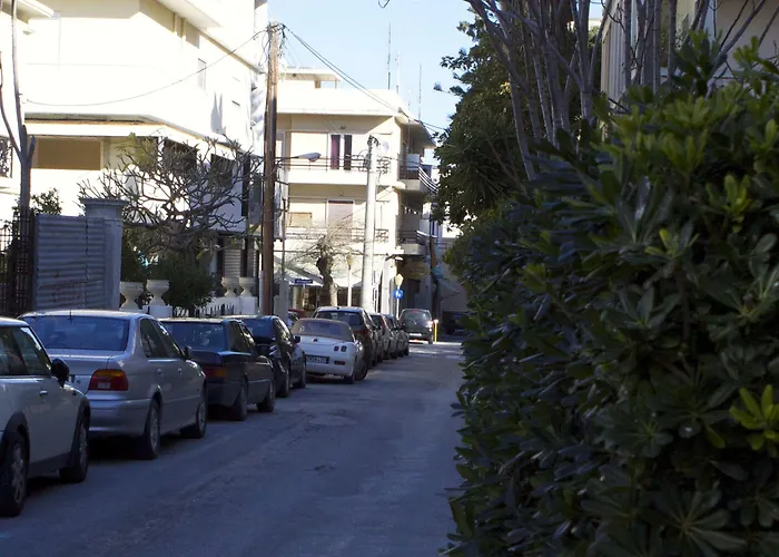 旅馆 Rhodes & Bar *